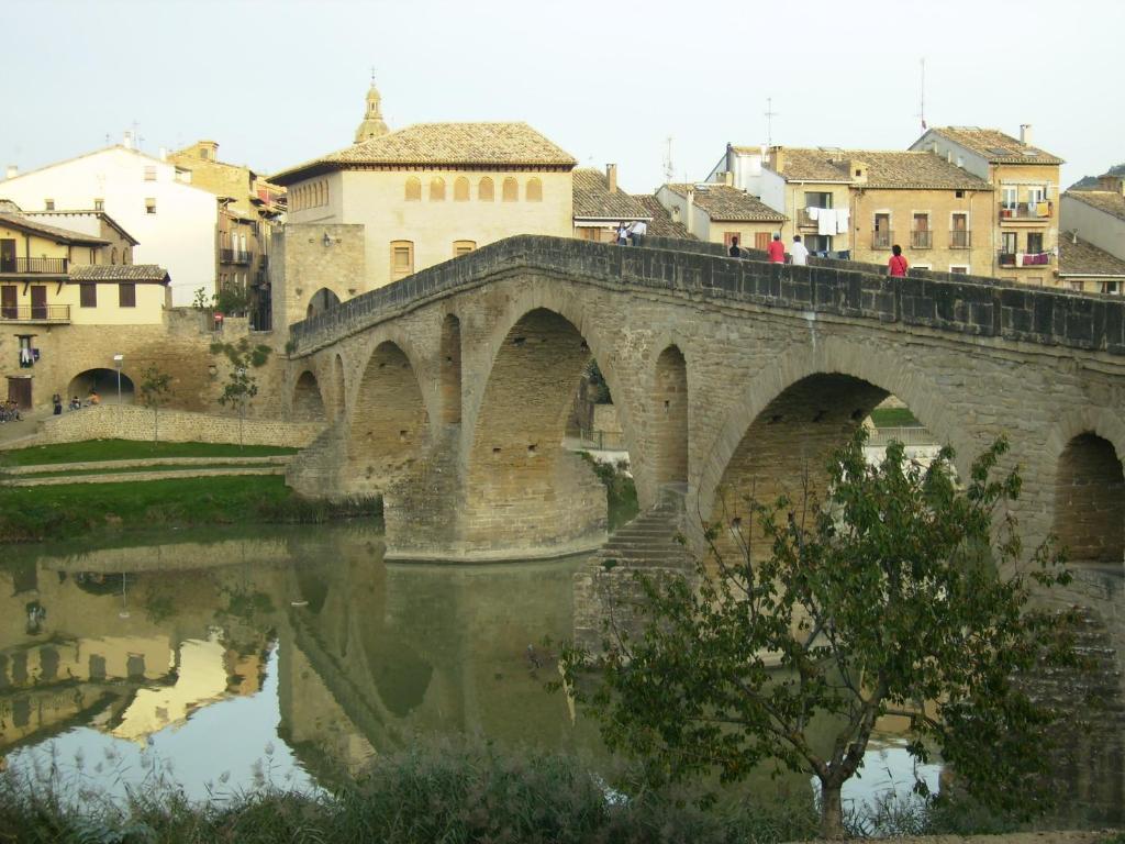 Hotel El Cerco Puente la Reina Dış mekan fotoğraf